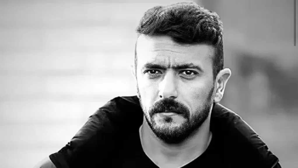 أحمد العوضي يشارك متابعيه كواليس تصوير علي كلاي