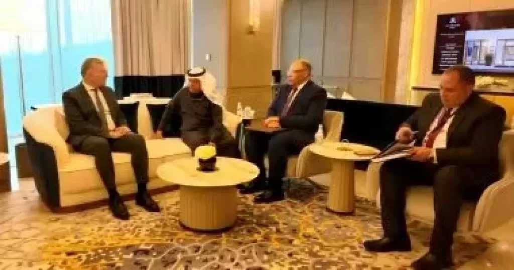 كريم بدوى يلتقى وزير النفط الكويتى على هامش اجتماع أوابك