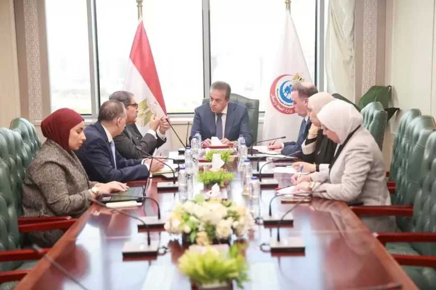 وزير الصحة يبحث مع «إي فاينانس» و«إي هيلث» سبل التعاون