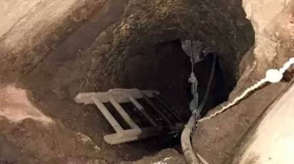 قوات الإنقاذ تواصل انتشال جثامين ضحايا التنقيب غير المشروع عن الآثار بالفيوم