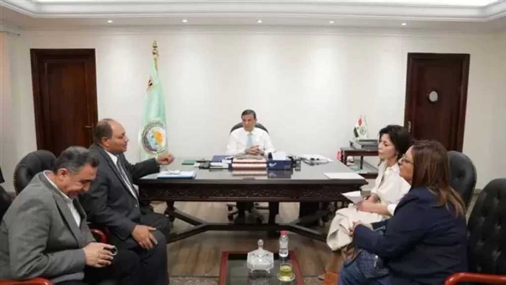 وزير الزراعة يطلق شراكة موسعة مع المجتمع المدني لمكافحة انتشار كلاب الشوارع