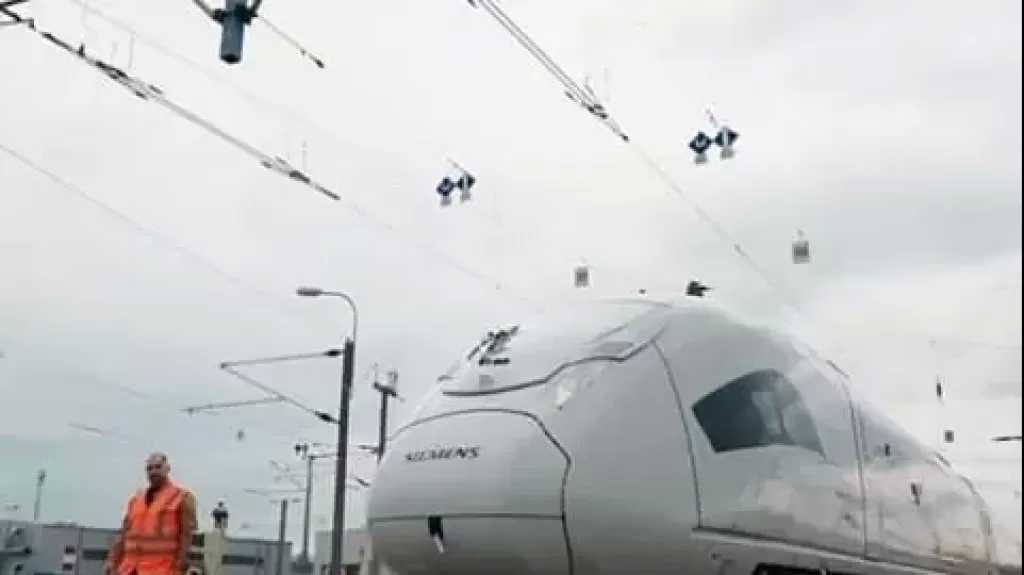 إنفوجراف | النقل تكشف التفاصيل الكاملة لشبكة القطار الكهربائي السريع