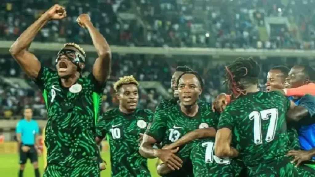 نيجيريا تستعد لمواجهة مصر بـ11 لاعبًا فقط