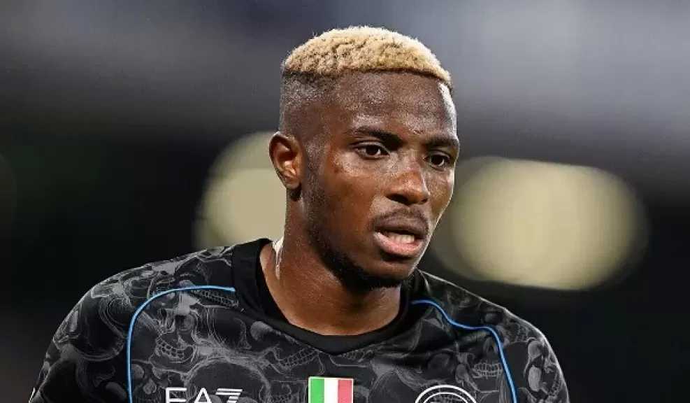 تقرير: أوسيمين خارج حسابات نيجيريا أمام مصر