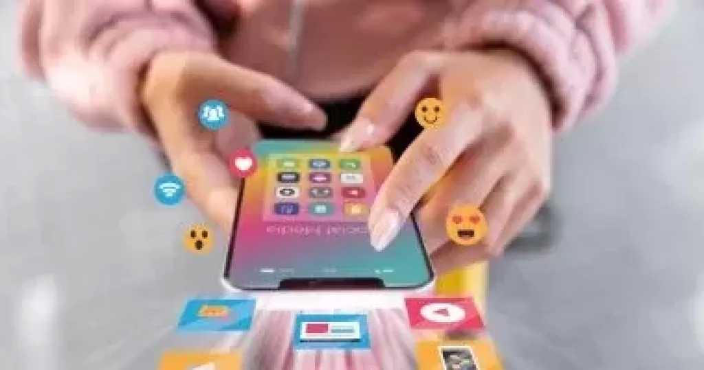 الدنمارك تخطط لتقييد استخدام المراهقين لوسائل التواصل الاجتماعى