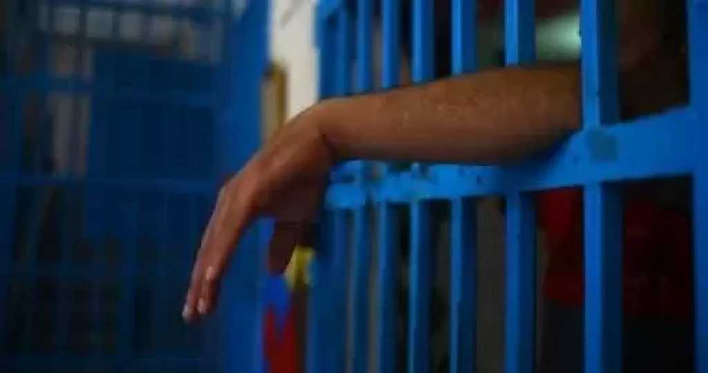 سيدة تتهم عاملا بالاعتداء على ابنتها القاصر في كرداسة