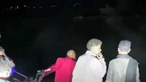 انقلاب سيارة ميكروباص داخل ترعة في قنا والدفع بعدد من سيارات الإسعاف