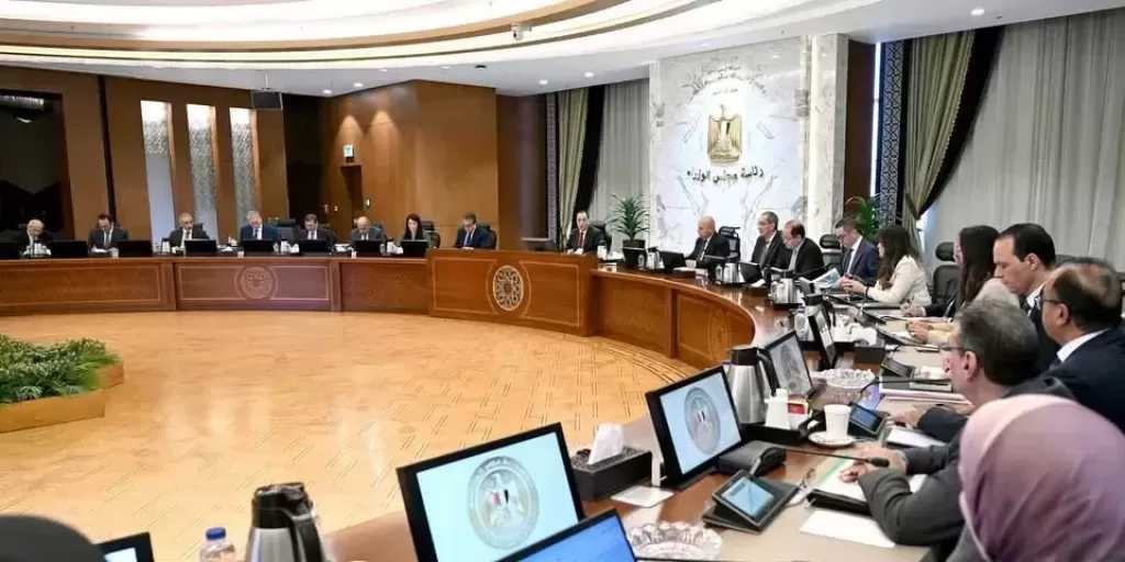 رئيس الوزراء: الاقتصاد الوطني حقق نموا ملحوظا بمشاركة القطاع الخاص