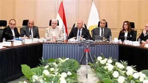 وزير الصناعة والنقل يترأس الاجتماع السادس والثلاثين للمجموعة الوزارية للتنمية الصناعية