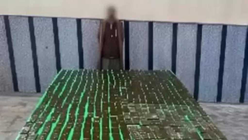 مخدرات بـ 100 مليون جنيه.. الداخلية تداهم أوكار الكيف في قنا| صور
