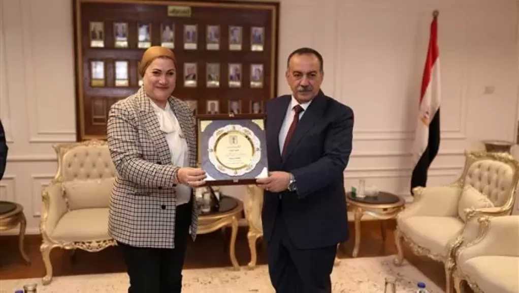 رئيسة القومي للطفولة ومحافظ أسيوط يفتتحان فرع المجلس بالمحافظة