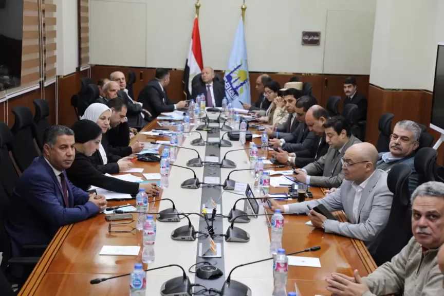 غرفة عمليات القاهرة تتابع سير جولة الإعادة لانتخابات مجلس النواب