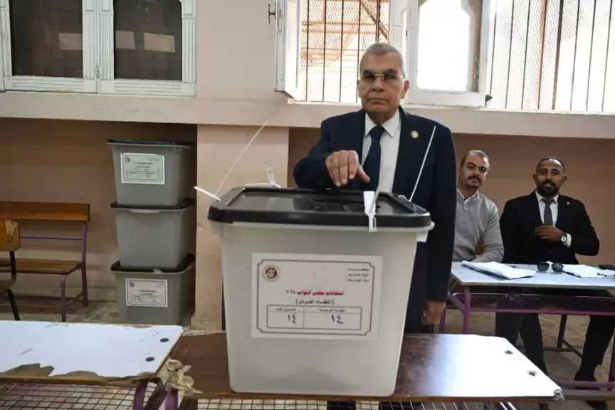 رئيس الشيوخ: المشاركة في الانتخابات واجب وطني يعكس وعي المواطنين