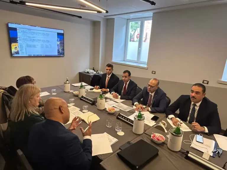 وزير العمل يبدأ زيارته إلى إيطاليا بلقاءات مع قيادات شركات التوظيف والتدريب لتوفير فرص عمل