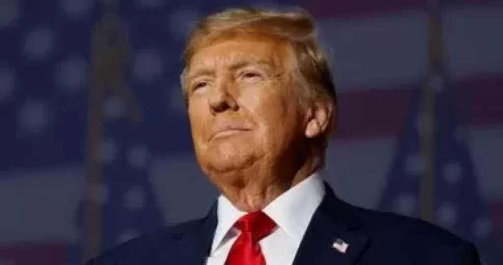 الرئيس الأمريكى دونالد ترامب يوقع أمرًا تنفيذيًا لتخفيف القيود على الماريجوانا