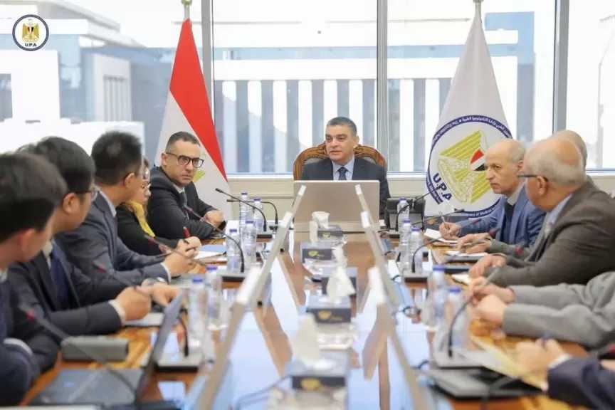 هيئة الشراء الموحد تستقبل وفد صندوق التنمية الصيني-الأفريقي لبحث التعاون في مشروع المخازن الاستراتيجية