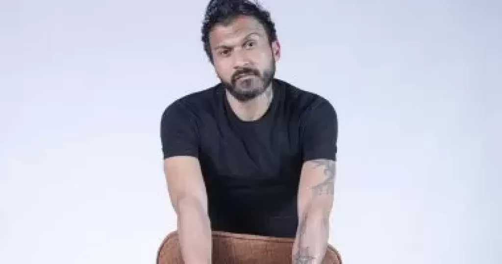 النيابة تستمع لأقوال إبراهيم سعيد بعد مشاجرته مع طليقته