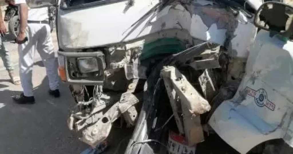 إصابة 7 أشخاص فى حادث تصادم سيارتين بصحراوى البحيرة