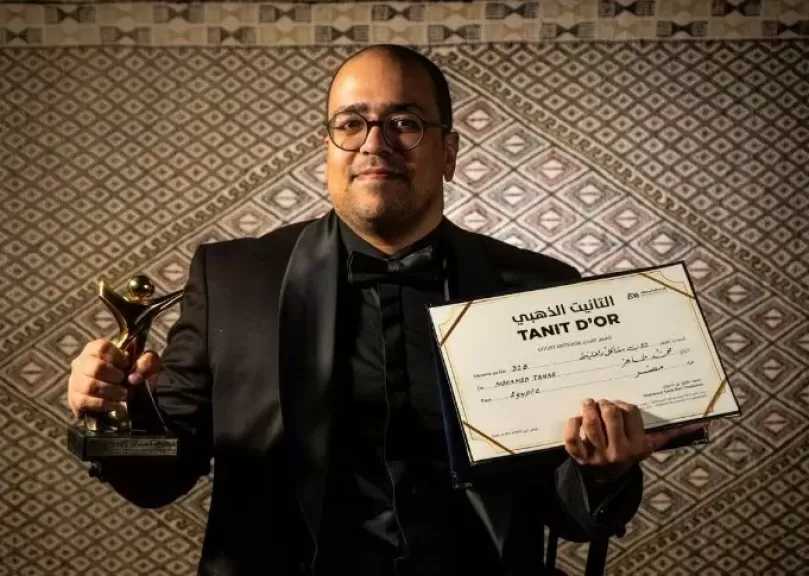 المخرج محمد طاهر يحصد الجائزة الذهبية في مهرجان قرطاج عن فيلمه مشاكل داخلية 32B