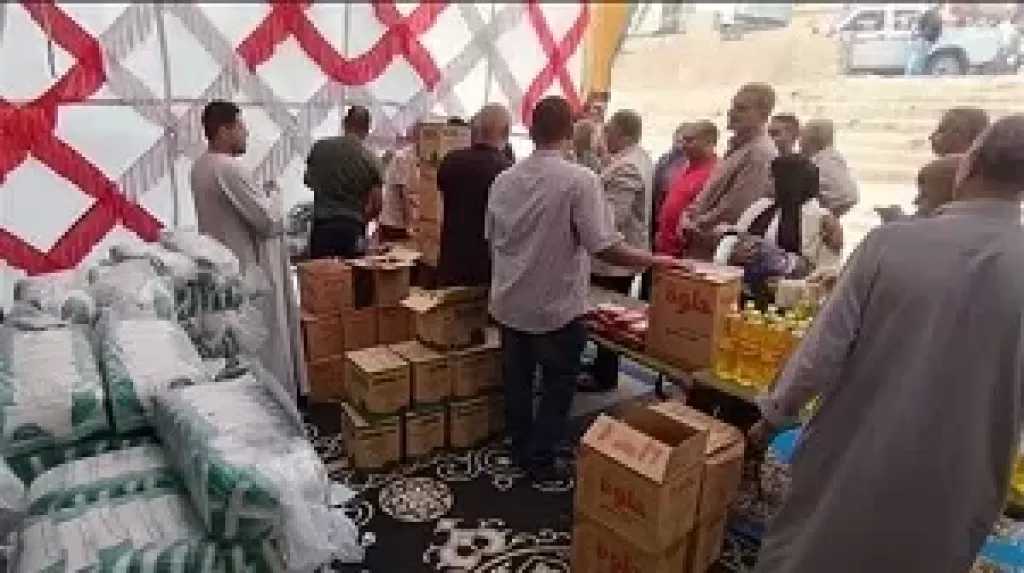 بدء تشغيل المجمع الاستهلاكي بمجمع الخدمات الحكومية في الوادي الجديد