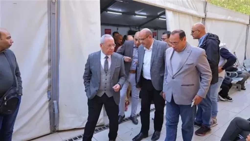 أمين عام نقابة المهندسين يتفقد مشروع الرعاية الصحية.. ويعد بتذليل أي عقبات