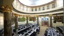 بنوك الأهلي ومصر وأبوظبي الإسلامي تنفذ تداولات تلامس 11.4 مليار جنيه في البورصة