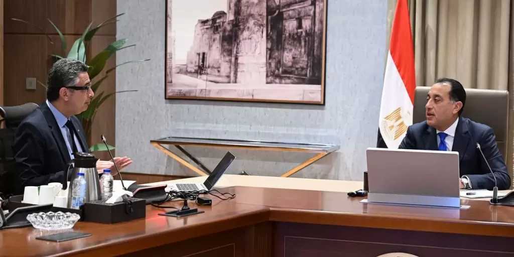 رئيس الوزراء يتابع مع وزير التموين مستجدات ملف تطوير منظومة الدعم لتعزيز كفاءة الاستهداف وتحقيق العدالة الاجتماعية