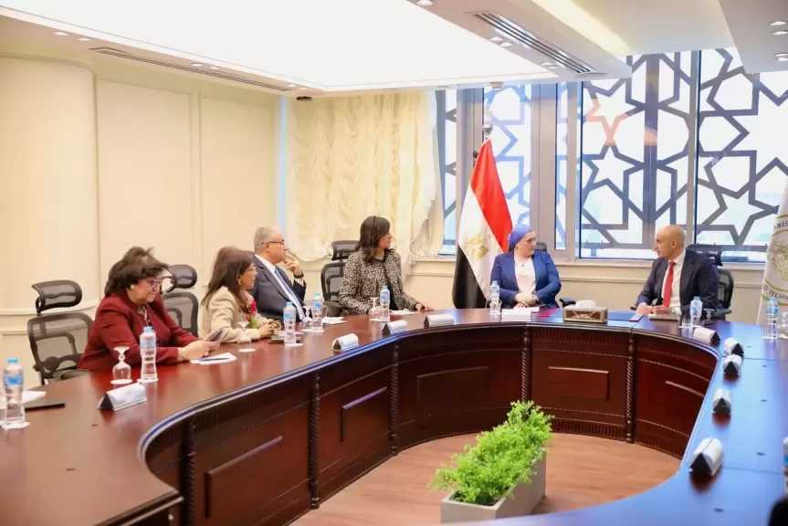 وزير التربية والتعليم: إطلاق حملة «طفل متوازن.. مجتمع متماسك» بالتعاون مع الهلال الأحمر يرسّخ المبادئ والقيم الأخلاقية لدى طلاب المدارس