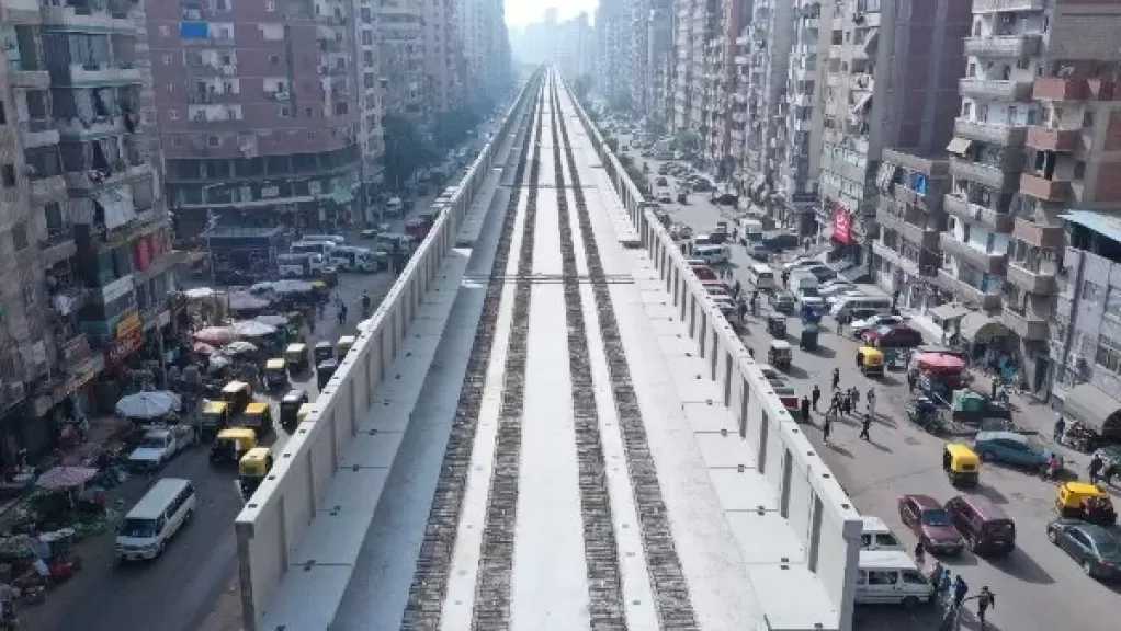 مترو الإسكندرية يشهد تقدما ملحوظا في أعمال الكمرات والمسار العلوي