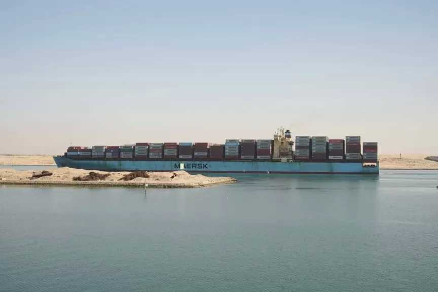 قناة السويس تشهد عبور سفينة الحاويات العملاقة CMA CGM JACQUES SAADE إحدى أكبر سفن الحاويات في العالم