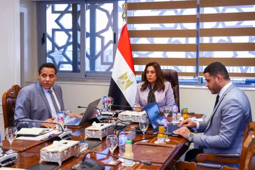 وزيرة التنمية المحلية تتابع موقف تنفيذ وتشغيل مشروعات الإدارة المحلية بـ”حياة كريمة ”
