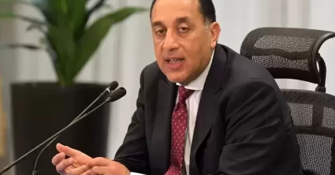 رئيس الوزراء يعود إلى القاهرة بعد مشاركته في الاجتماع الأول لمجلس السلام بواشنطن