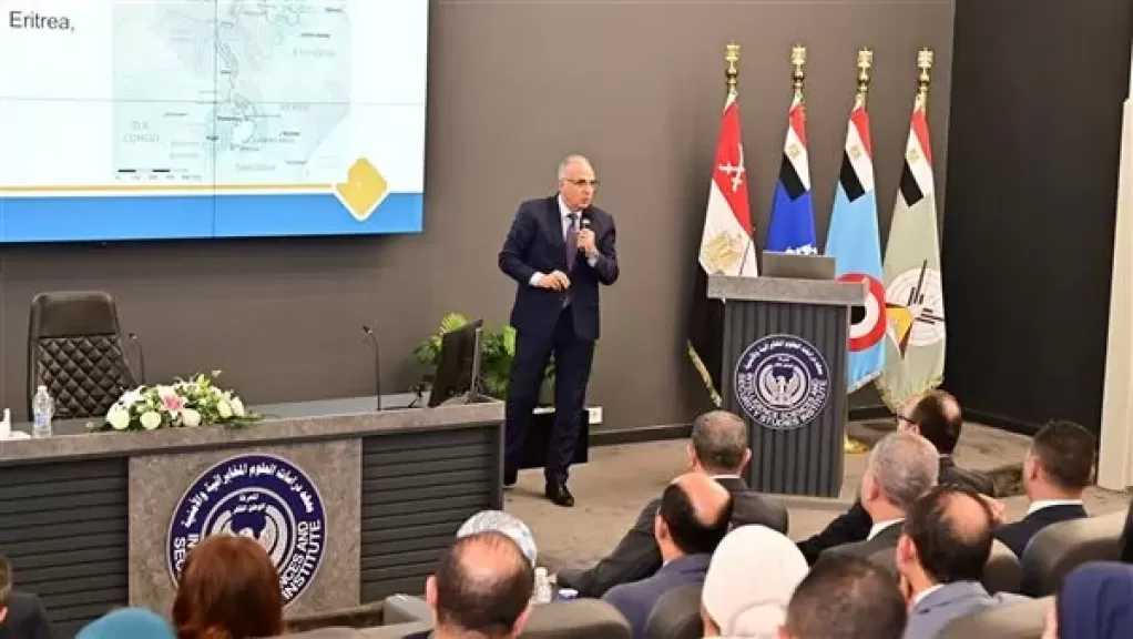 وزير الري يشهد ندوة ”دورة تأهيل عناصر التمثيل الدبلوماسي العسكرى المصرى بالخارج”