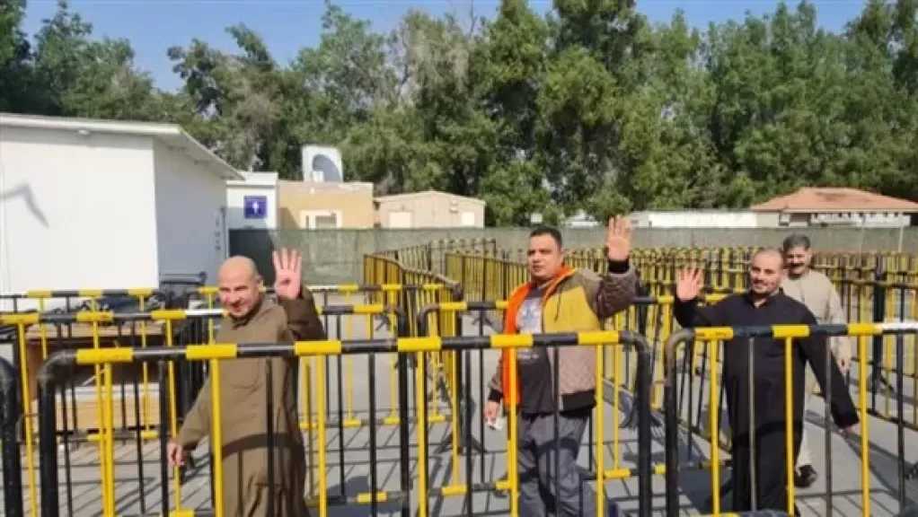 إقبال ملحوظ من الجالية المصرية بالكويت للتصويت في جولة الإعادة لانتخابات النواب