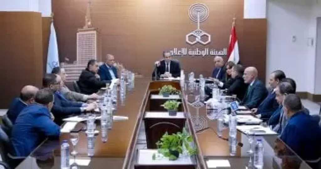 اجتماع المجلس الاستشارى للهيئة الوطنية للإعلام برئاسة أشرف العربى