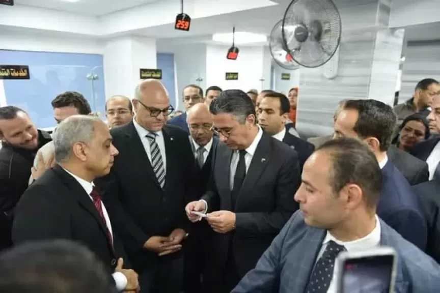 وزير التموين يفتتح مكتب سجل تجاري مميز ببنها لدعم التحول الرقمي