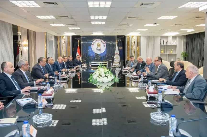 وزيرا ”الإنتاج الحربي” و”قطاع الأعمال العام” يبحثان تعزيز التعاون لتعظيم الاستفادة من القدرات الصناعية الوطنية