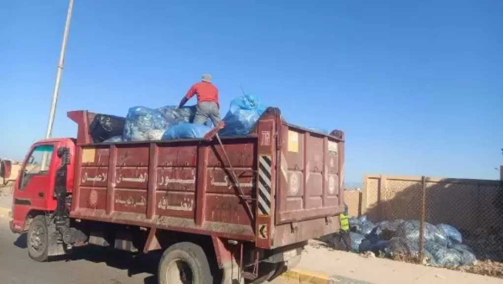 حملات مكثفة لرفع المخلفات وتحسين البيئة بعدد من شوارع سفاجا