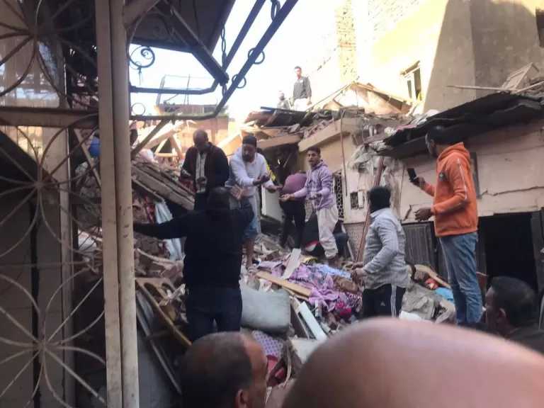 انهيار عقار من طابق واحد بروض الفرج.. وإنقاذ 6 أشخاص
