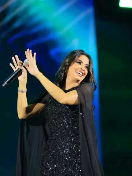 روبي تتألق في حفل جماهيري ضخم بدبي.. صور