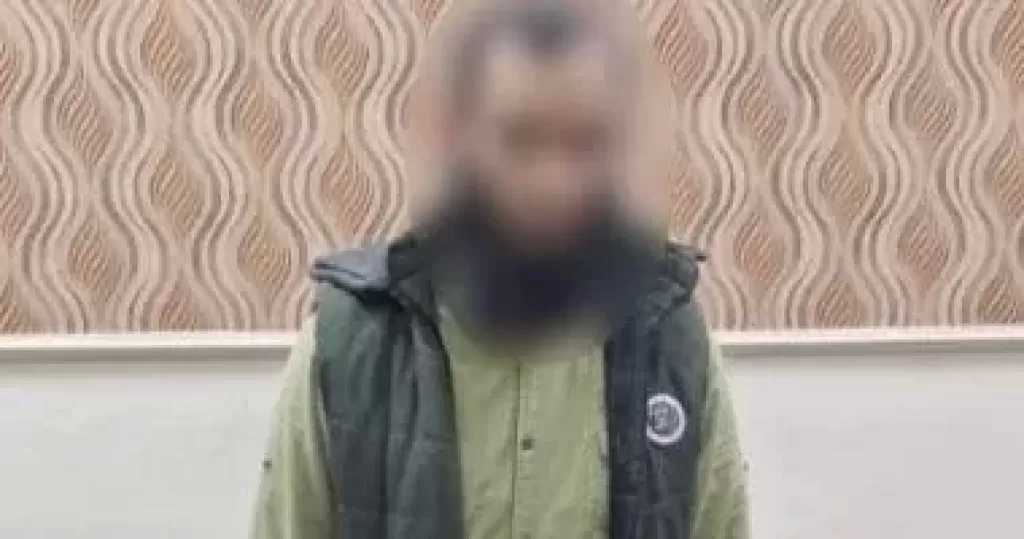 وزارة الداخلية تضبط شخصا يوزع أموالا بمحيط لجان البحيرة