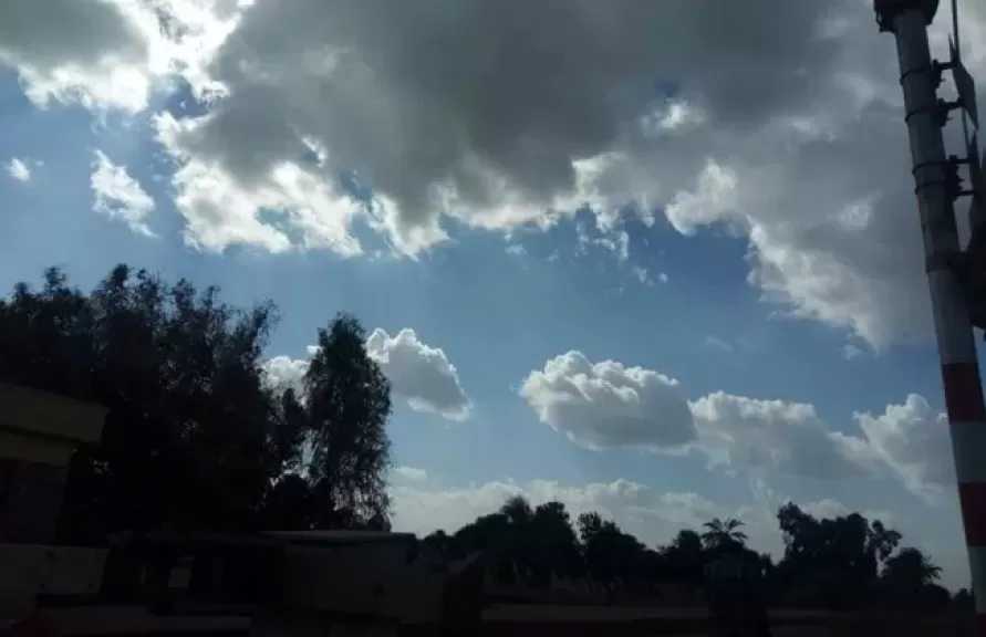 الأرصاد: استمرار تكاثر السحب الممطرة وأمطار متفاوتة الشدة على هذه المدن