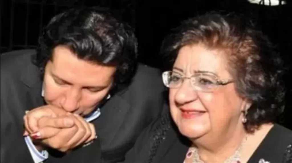 غدا.. تشييع جثمان والدة الفنان هاني رمزي من كنيسة أبي سيفين بالتجمع الأول