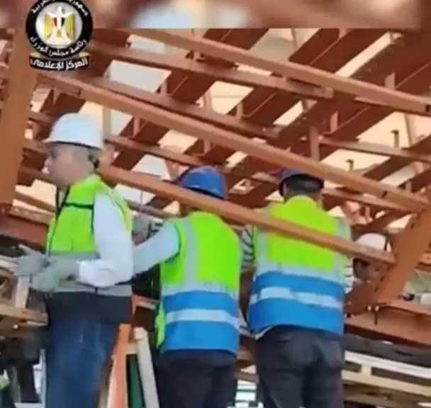 المتحف المصري الكبير يشهد إعادة تركيب مركب الملك خوفو الثانية