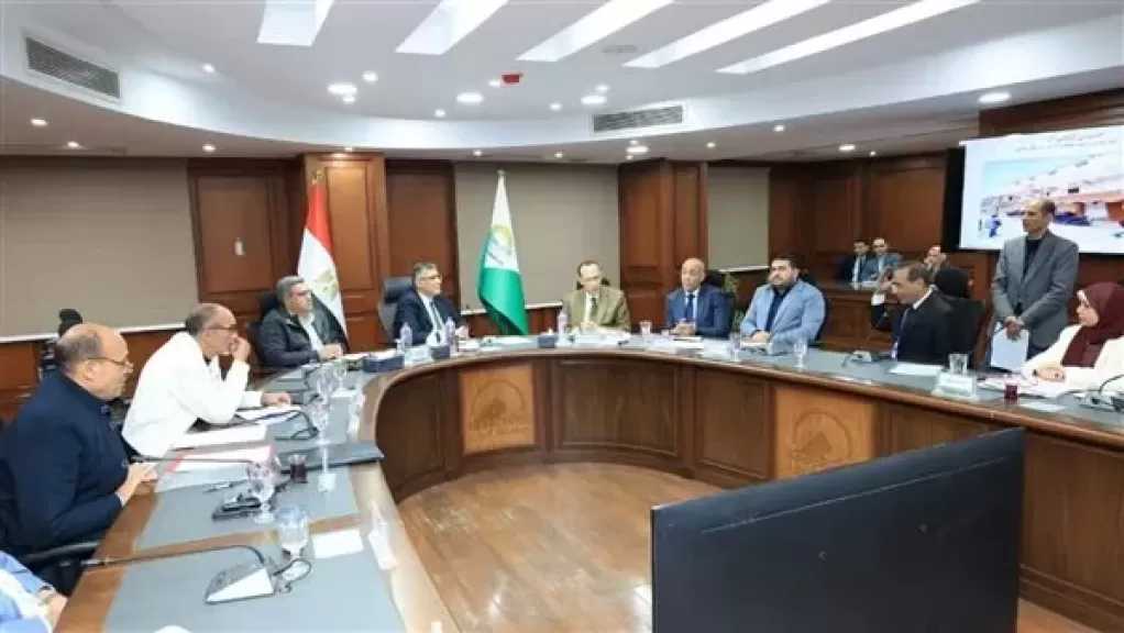 محافظ الجيزة يبحث شكاوى مواطني جنوب الجيزة والهرم وإمبابة والطالبية