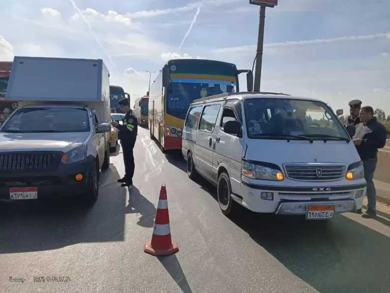 حملة للكشف عن تعاطي المواد المخدرة والمخالفات المرورية بطريق رافد جمصة