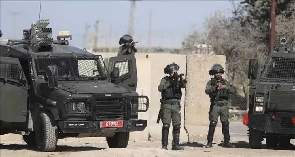 إصابة 4 فلسطينيين في إطلاق الرصاص على مركبة في عوريف جنوب نابلس