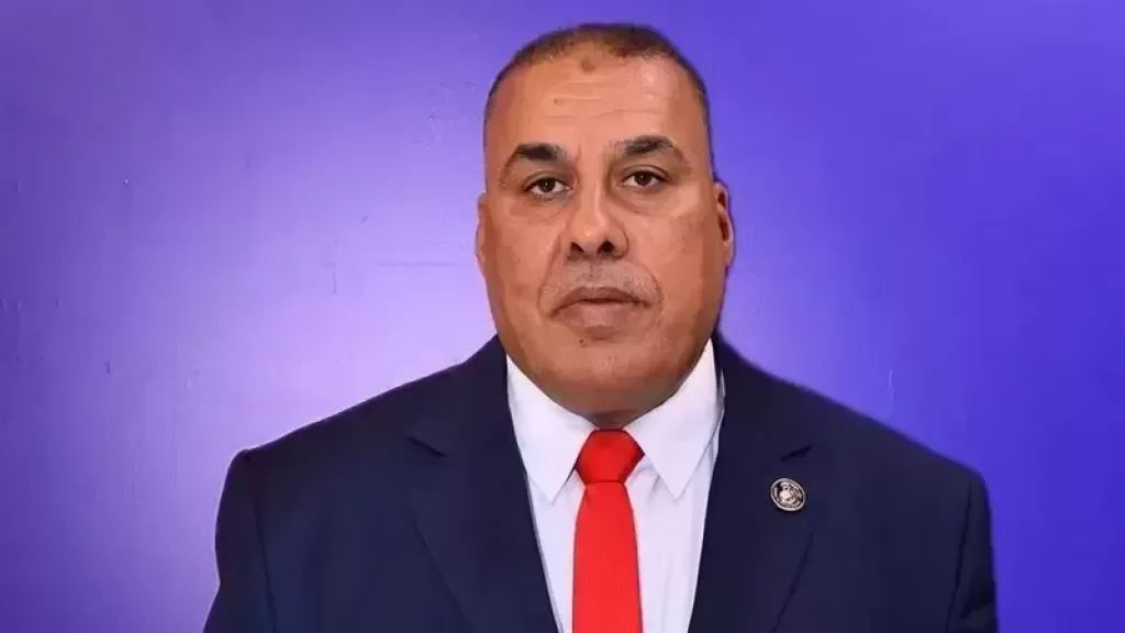 خط أحمر