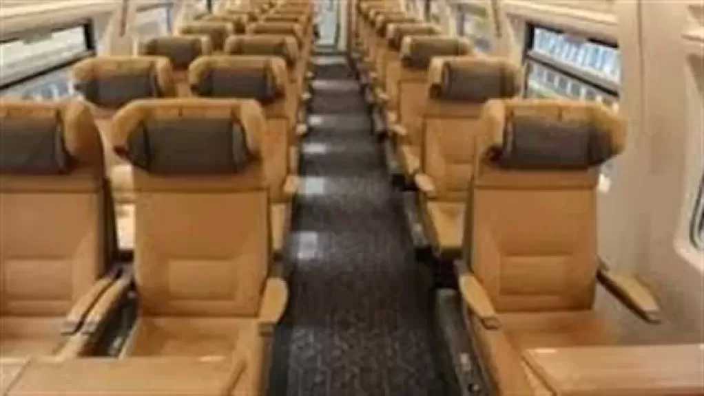 مواعيد قطار تالجو أسرع قطارات السكة الحديد اليوم الجمعة