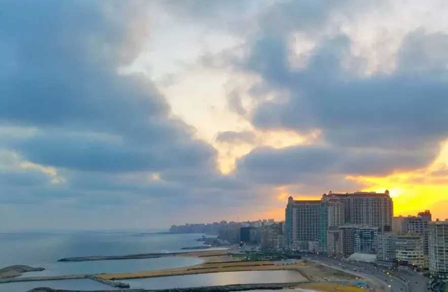 الأرصاد الجوية تعلن حالة الطقس ودرجات الحرارة غدا